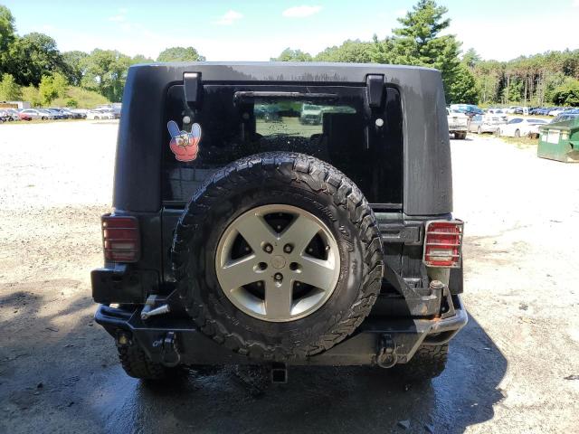 1J4BA3H15AL167601 - 2010 JEEP WRANGLER U SPORT أخضر صورة 6