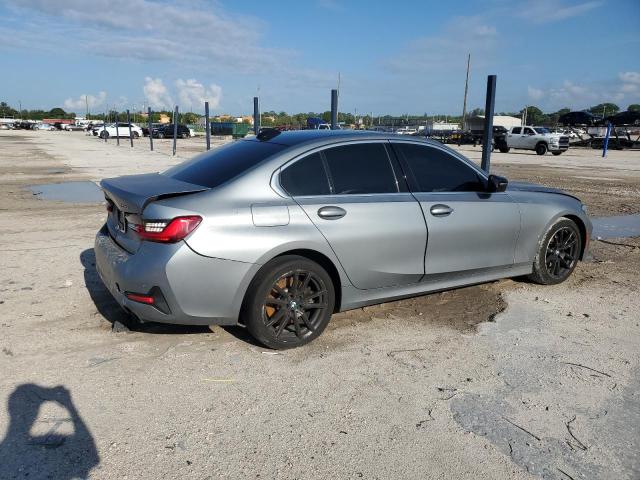 3MW5R1J52K8B00375 - 2019 BMW 330I GRAY photo 3