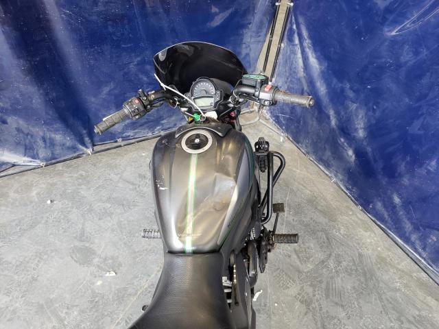 JKAENEC1XNDA04658 - 2022 KAWASAKI EN650 C შავი ფოტო 5