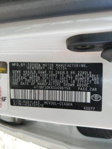 4T1BF30K65U096156 - 2005 TOYOTA CAMRY LE WHITE photo 12