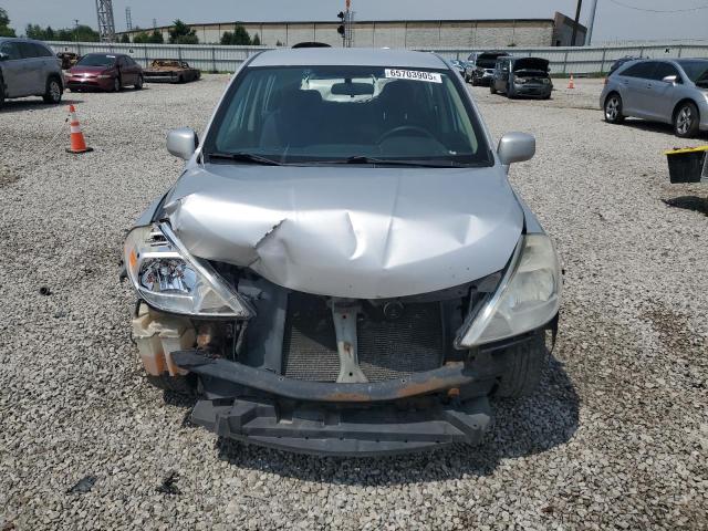 3N1BC13E69L460960 - 2009 NISSAN VERSA S SILVER photo 5