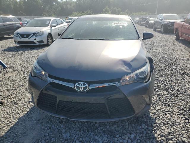 4T1BF1FK4HU714638 - 2017 TOYOTA CAMRY LE GRAY photo 5