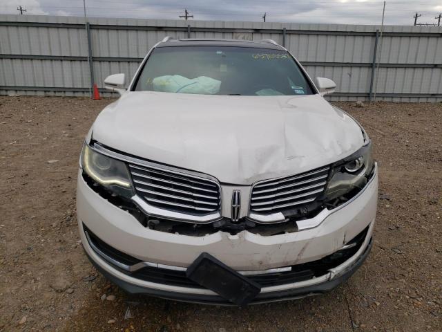 2LMTJ6LR7GBL52718 - 2016 LINCOLN MKX RESERVE თეთრი ფოტო 9