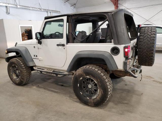 1J4FA24108L648108 - 2008 JEEP WRANGLER X WHITE photo 2