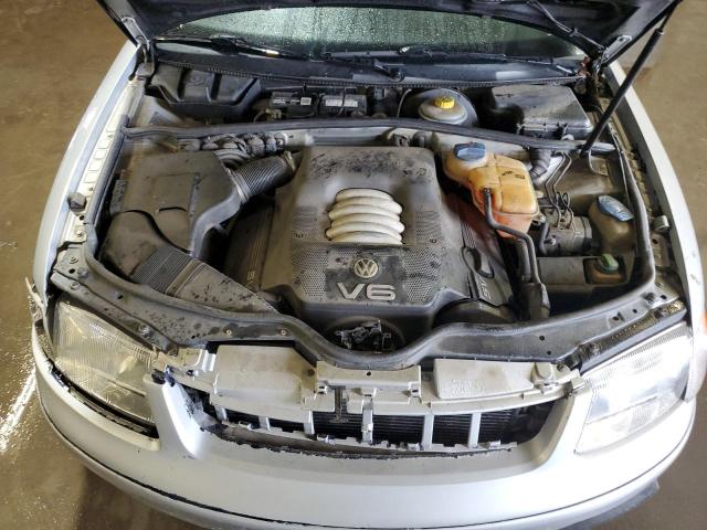 WVWPD63B6XE464488 - 1999 VOLKSWAGEN PASSAT GLX Gümüş foto 11