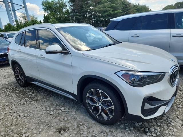 WBXJG9C00M5U41624 - 2021 BMW X1 XDRIVE28I WHITE photo 4