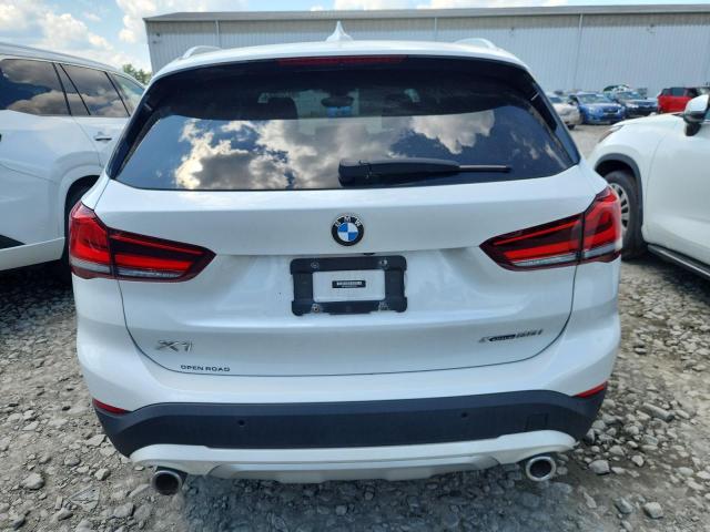 WBXJG9C00M5U41624 - 2021 BMW X1 XDRIVE28I WHITE photo 6