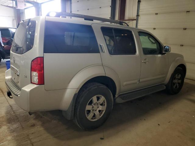 5N1AR18W75C710359 - 2005 NISSAN PATHFINDER LE 银色 照片 3