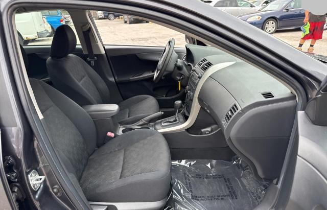 1NXBU40E19Z119077 - 2009 TOYOTA COROLLA BASE Сірий фото 5