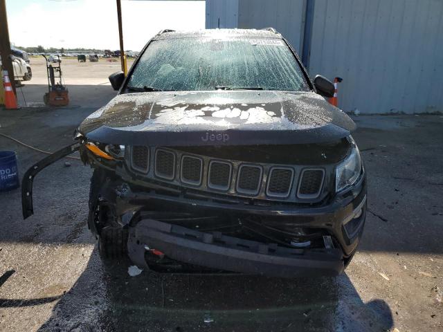 3C4NJDDB9JT410189 - 2018 JEEP COMPASS TRAILHAWK BLACK photo 5