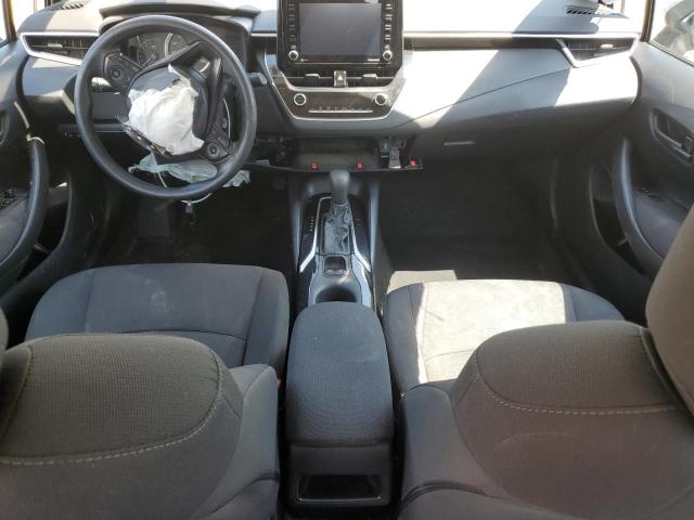 5YFEPMAE0NP290708 - 2022 TOYOTA COROLLA LE SILVER photo 8