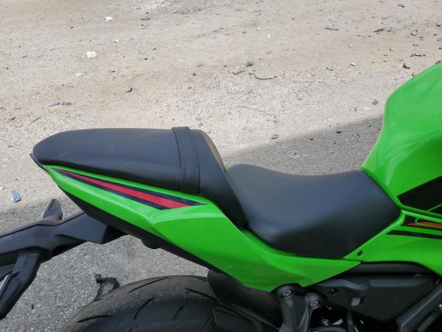 ML5EXER12PDAA4685 - 2023 KAWASAKI EX650 R GREEN photo 6