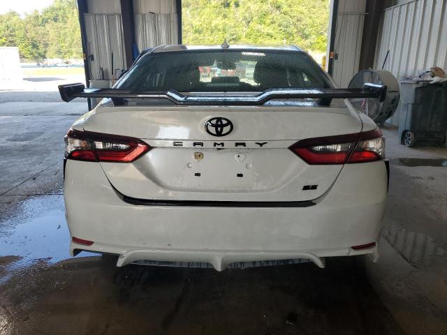 4T1G11AK7NU022199 - 2022 TOYOTA CAMRY SE თეთრი ფოტო 6