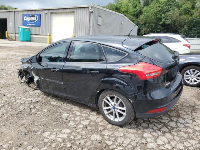 1FADP3K23JL308881 - 2018 FORD FOCUS SE BLACK photo 2