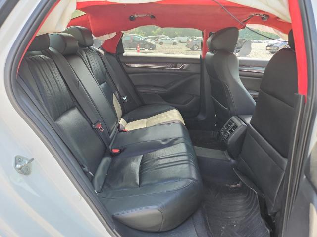 1HGCV2F98MA007134 - 2021 HONDA ACCORD TOURING WHITE photo 10