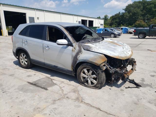 5XYKT3A13DG321197 - 2013 KIA SORENTO LX SILVER photo 4