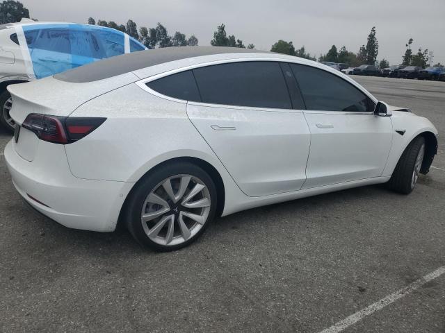5YJ3E1EA7LF740835 - 2020 TESLA MODEL 3 WHITE photo 3