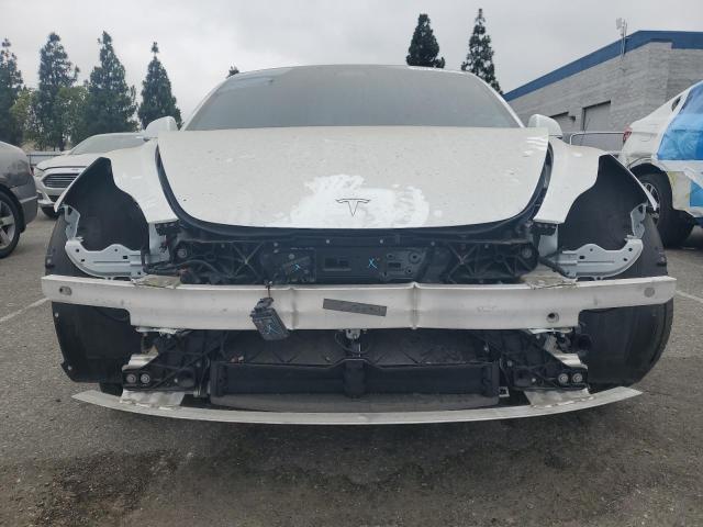 5YJ3E1EA7LF740835 - 2020 TESLA MODEL 3 WHITE photo 5