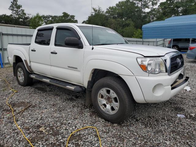 3TMJU4GN2BM122487 - 2011 TOYOTA TACOMA DOUBLE CAB PRERUNNER WHITE photo 4
