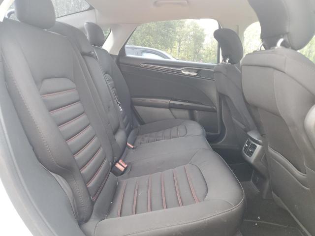 1FA6P0H75F5104492 - 2015 FORD FUSION SE WHITE photo 10