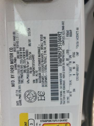 1FA6P0H75F5104492 - 2015 FORD FUSION SE WHITE photo 12