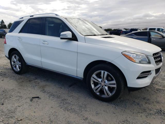 4JGDA5HB3FA531791 - 2015 MERCEDES-BENZ ML 350 4MATIC WHITE photo 4