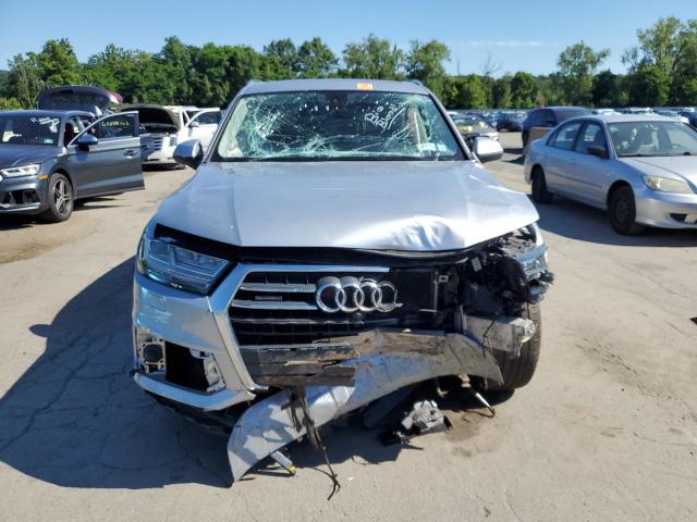 WA1VAAF71JD021988 - 2018 AUDI Q7 PRESTIGE SILVER photo 5