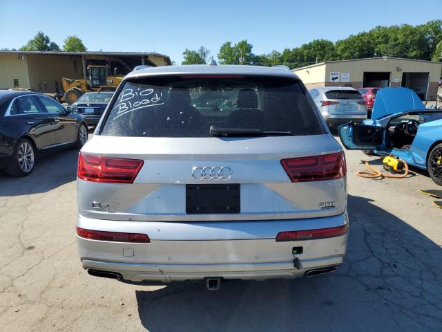 WA1VAAF71JD021988 - 2018 AUDI Q7 PRESTIGE SILVER photo 6