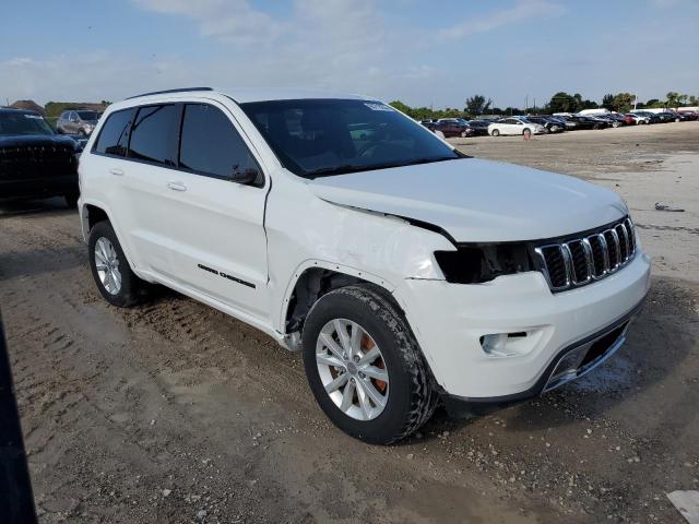 1C4RJEAG1JC238808 - 2018 JEEP GRAND CHER LAREDO WHITE photo 4