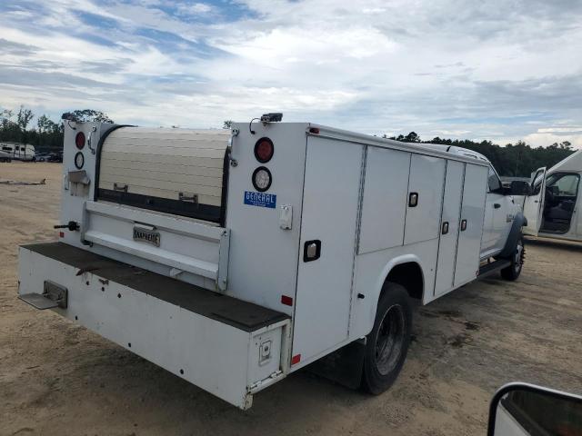 3C7WRMFL9HG727978 - 2017 RAM 5500 أبيض صورة 3