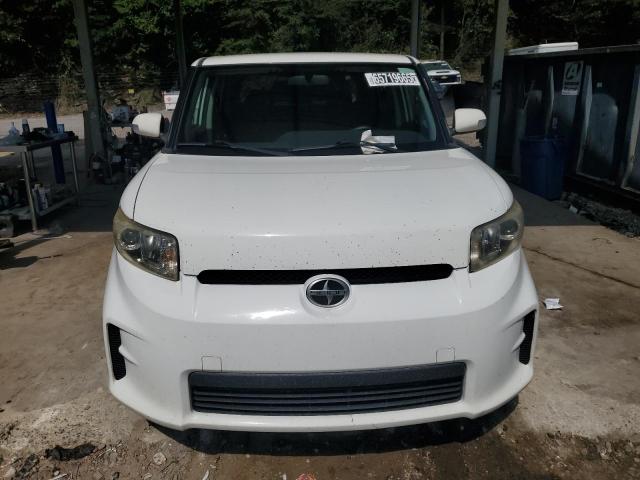 JTLZE4FE8B1138793 - 2011 TOYOTA SCION XB WHITE photo 5