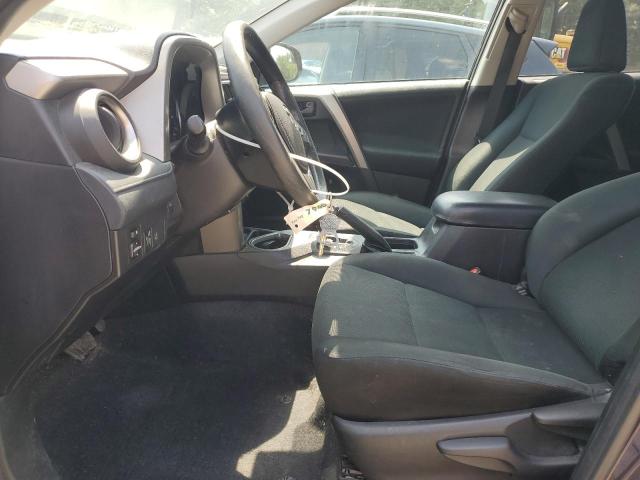 2T3BFREVXJW829865 - 2018 TOYOTA RAV4 LE Каштановый фото 7