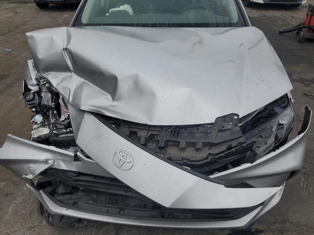 4T1DAACKXSU523390 - 2025 TOYOTA CAMRY XSE SILVER photo 11