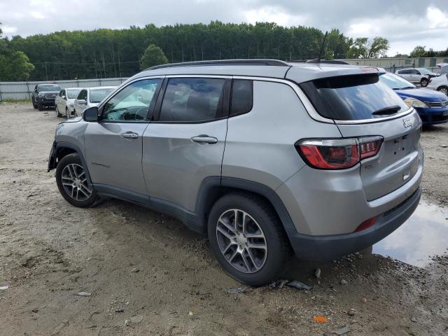 3C4NJCBB5KT706180 - 2019 JEEP COMPASS LATITUDE SILVER photo 2