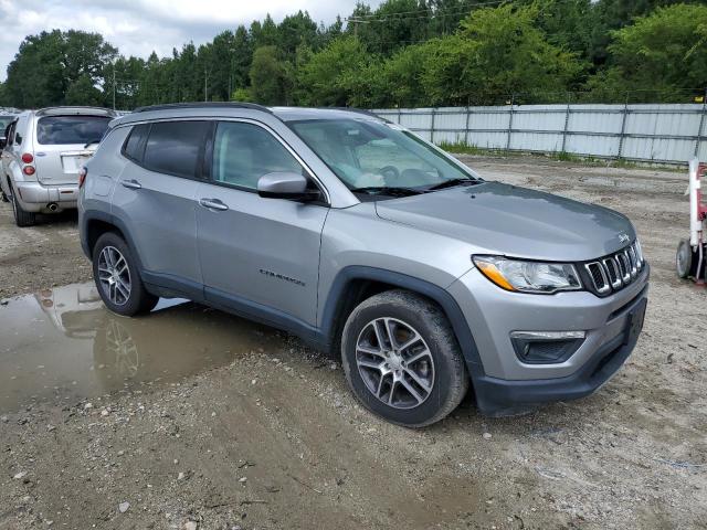 3C4NJCBB5KT706180 - 2019 JEEP COMPASS LATITUDE SILVER photo 4