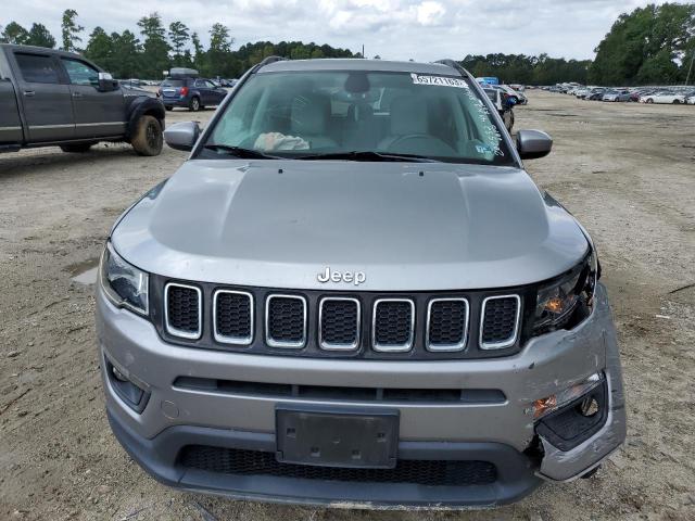 3C4NJCBB5KT706180 - 2019 JEEP COMPASS LATITUDE SILVER photo 5