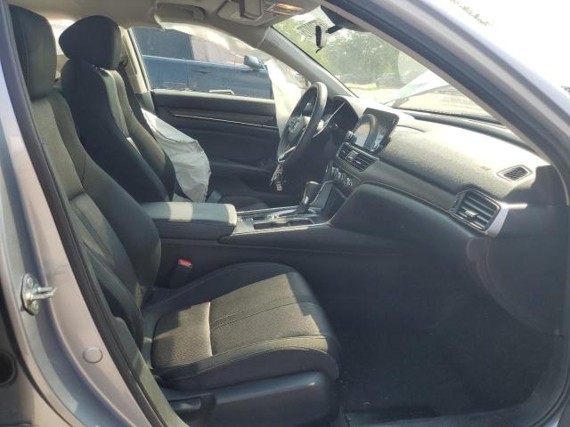 1HGCV1F45JA013483 - 2018 HONDA ACCORD EX ვერცხლისფერი ფოტო 7