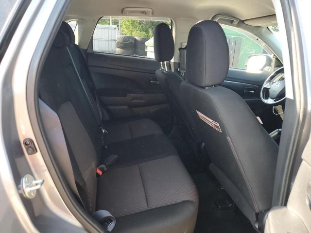 JA4AR3AU2HZ051563 - 2017 MITSUBISHI OUTLANDER ES SILVER photo 11