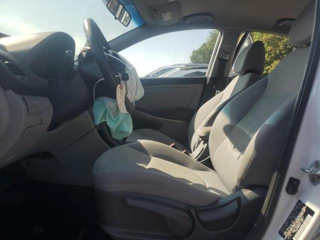 KMHCT4AE9HU379621 - 2017 HYUNDAI ACCENT SE WHITE photo 7