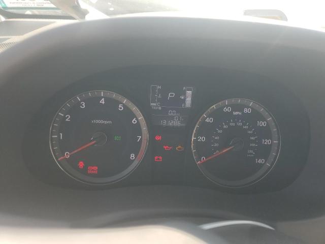 KMHCT4AE9HU379621 - 2017 HYUNDAI ACCENT SE WHITE photo 9