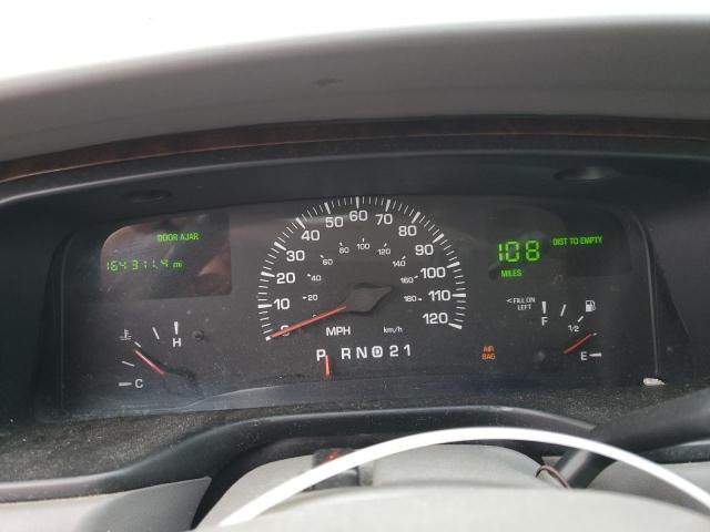 1LNHM81W0YY938775 - 2000 LINCOLN TOWN CAR EXECUTIVE WHITE photo 9