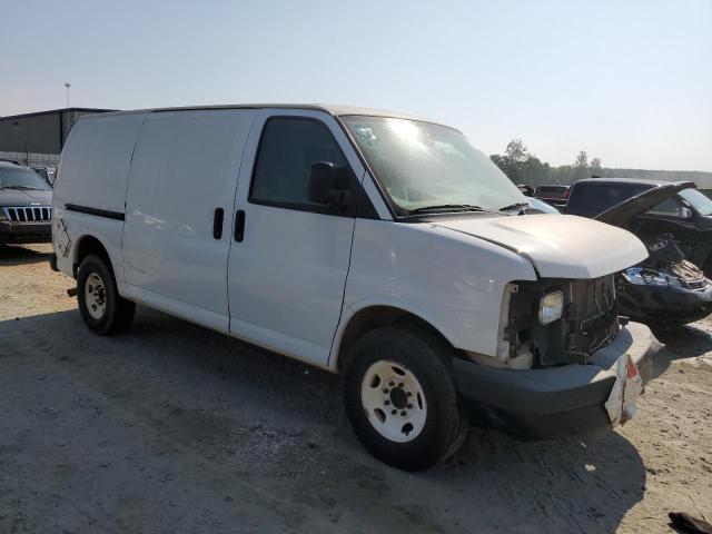 1GTW7FCA6C1189412 - 2012 GMC SAVANA G2500 WHITE photo 4