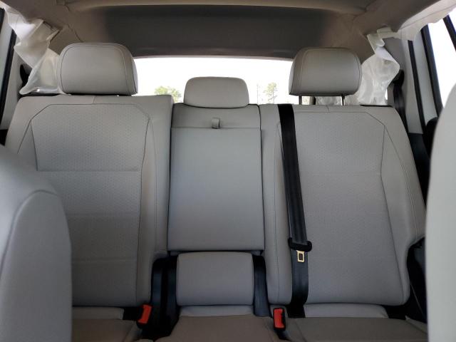 3VV3B7AX8MM035465 - 2021 VOLKSWAGEN TIGUAN SE WHITE photo 10