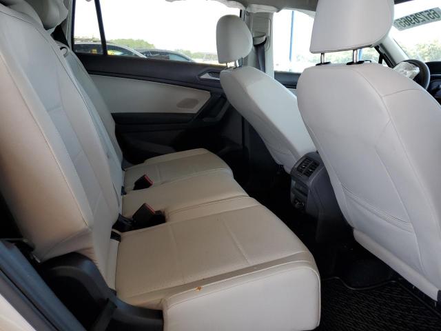 3VV3B7AX8MM035465 - 2021 VOLKSWAGEN TIGUAN SE WHITE photo 11