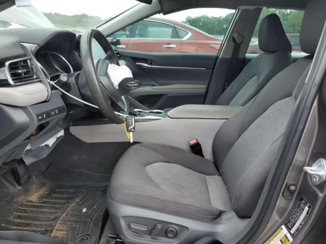 4T1C11AK1MU548146 - 2021 TOYOTA CAMRY LE GRAY photo 7