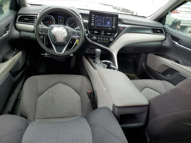 4T1C11AK1MU548146 - 2021 TOYOTA CAMRY LE GRAY photo 8