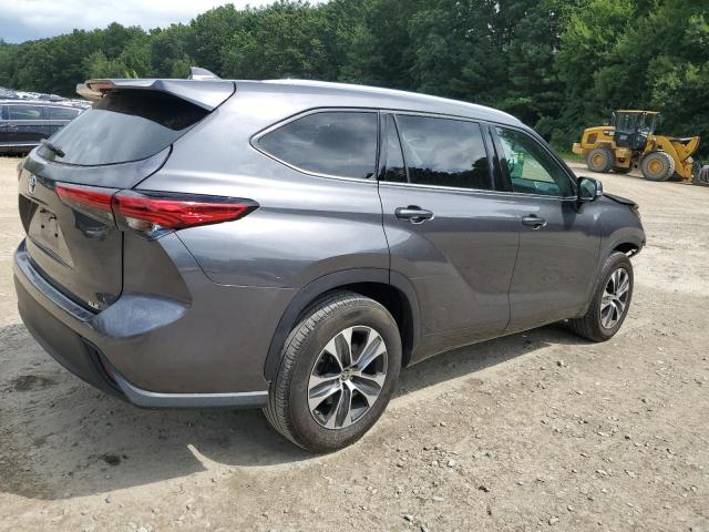 5TDGZRAH9NS094607 - 2022 TOYOTA HIGHLANDER XLE CHARCOAL photo 3