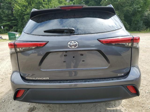 5TDGZRAH9NS094607 - 2022 TOYOTA HIGHLANDER XLE CHARCOAL photo 6