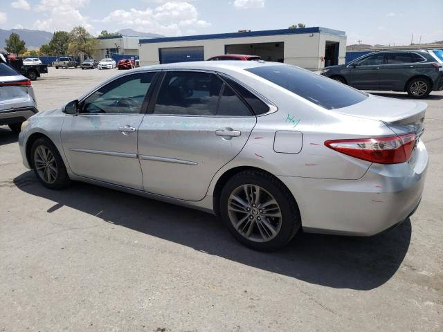 4T1BF1FK8FU979169 - 2015 TOYOTA CAMRY LE SILVER photo 2