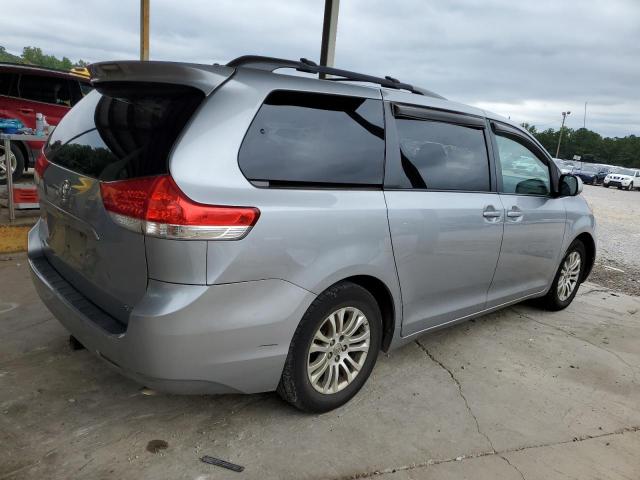 5TDYK3DC6CS191654 - 2012 TOYOTA SIENNA XLE GRAY photo 3